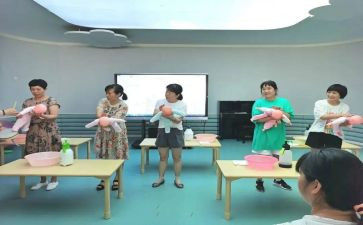 大班秋学期保育员工作总结参考7篇