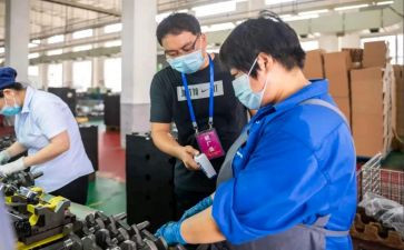2024年工厂员工工作总结优质8篇