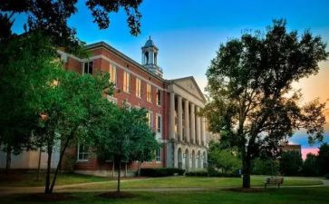 大学毕业生自我鉴定表范文参考7篇