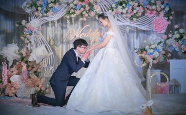订婚宴父亲讲话稿7篇