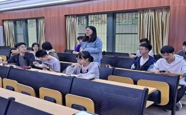 副班主任中班工作总结8篇