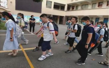 六年级班主任总结工作报告8篇