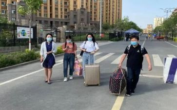 不离校申请书5篇