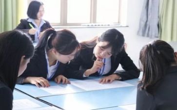 教师面试时的自我介绍模板6篇