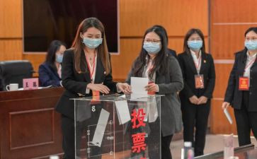 评选优秀班主任述职报告6篇