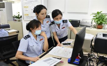 医务人员的述职报告6篇