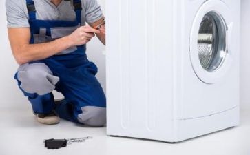 维修月度工作总结8篇