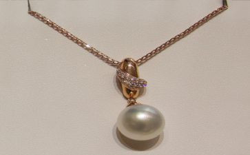 《项链》读后感800字7篇