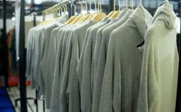 卖衣服销售工作总结8篇