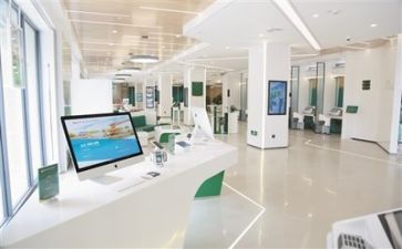 银行半年度述职报告6篇