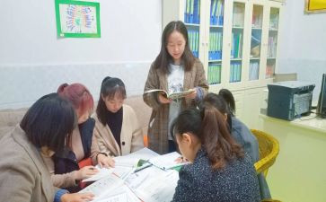 幼儿园教师的工作月总结模板6篇