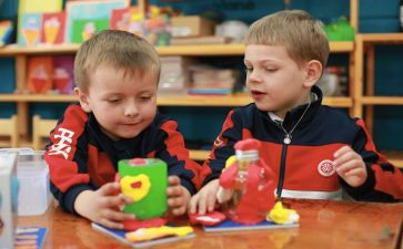 幼儿中班安全教案参考8篇